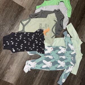 Baby Clothing Set with Animal Prints